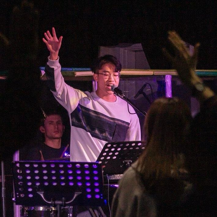 215e55bb-32e2-4915-acbd-ea73fab44ebf